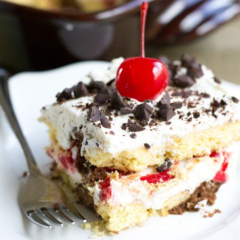 Bourbon-Soaked Cherries Tiramisu Cherry Tiramisu, Cherry Parfait, Easy Tiramisu Recipe, Bread Booze Bacon, Bourbon Cherries, Lemon Drop Cookies, Make Ahead Desserts, Tiramisu Recipe, Best Italian Recipes