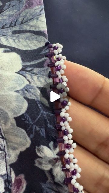 Beaded Edges Tutorials, Beaded Edging Tutorials, Beadwork Edging, Beaded Edging, Fancy Sarees Party Wear, Bead Embroidery Tutorial, Edging Ideas, Embroidery Tutorial, Nativity Crafts