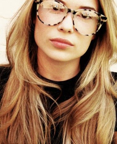 prismlondon.com Oblong Face Shape, Glasses For Your Face Shape, Diy Jewelry To Sell, Trendy Glasses, Diy Jewelry Unique, Four Eyes, New Glasses, Girls With Glasses, Oval Faces