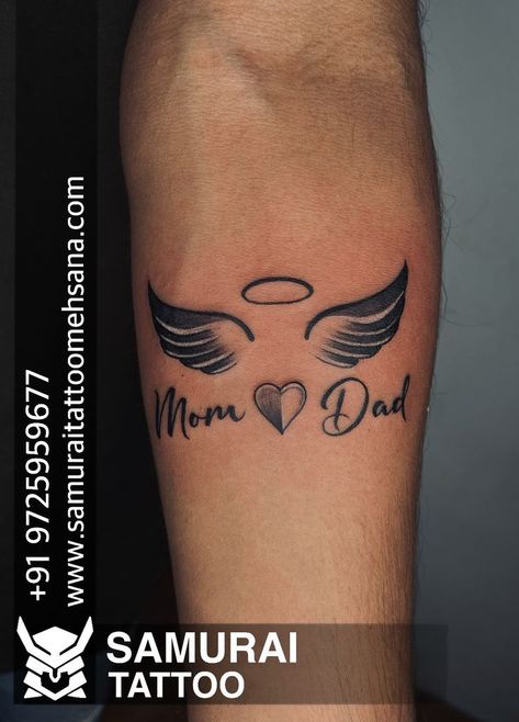 Dad Tattoo Ideas, Mum And Dad Tattoos, Mom Dad Tattoo, Tattoo For Mom, Tattoos Mom, Tattoo Calligraphy, Tattoos For Dad Memorial, Memorial Tattoo Ideas, Mom Dad Tattoo Designs