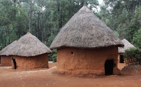 Hut Images, African Hut, Stilt Houses, Mud Hut, African Village, Different Types Of Houses, Cement Vase, House Images, Sheltered Housing