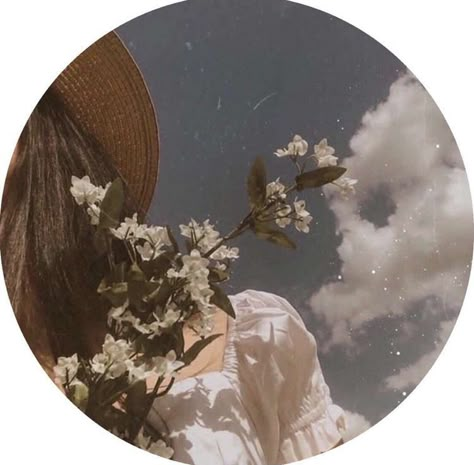 Girls Dpz Stylish, Stylish Aesthetic, Girls Dpz, Flowers, On Instagram, Instagram