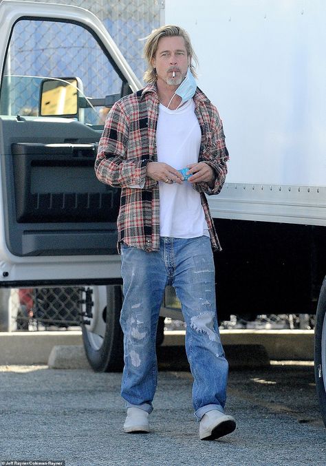 Brad Pitt Street Style, Brad Pitt, Street Style, Plaid, White, Instagram