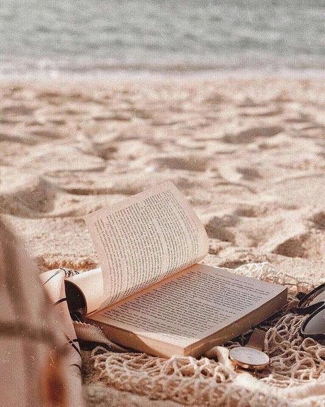 Cream Aesthetic, Photo Wall Collage, Beige Aesthetic, Brown Aesthetic, Beach Aesthetic, Book Photography, Aesthetic Backgrounds, Travel Aesthetic, Aesthetic Photo