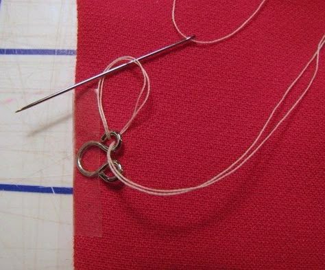 How To Sew Hook And Eye, Beginning Sewing, Sewing Garments, Hand Stitches, Tips Sewing, Weighted Blankets, Repair Clothes, Sewing Tips And Tricks, Stitching Techniques