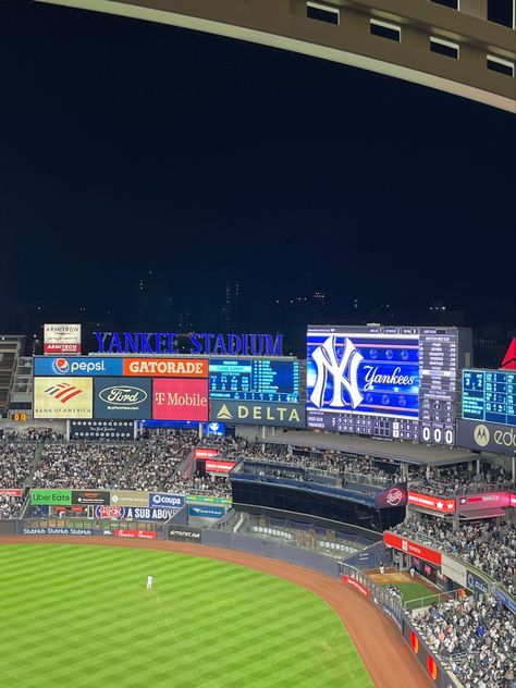 Yankee Stadium Aesthetic, Yankees Game Aesthetic, Yankees Aesthetic, Anthony Volpe, Sports Lifestyle, Ny Baseball, Dodger Game, Mlb Stadiums, Sports Painting