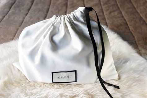 Gucci Soho Disco Bag, Soho Disco Bag, Gucci Soho, Bag Quotes, Eco Packaging, Gucci Soho Disco, Dark Outfits, Gucci Accessories, Bag Packaging