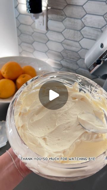 Italian Butter Cream Frosting Recipe, How To Make Butter Cream Icing, Cupcakes Frosting Recipes, How To Make Butter Cream Frosting, Simple Butter Cream Frosting Recipe, Best Butter Cream Frosting Recipe, Butter Cream Receta, How To Make Buttercream Frosting, Light Buttercream Frosting