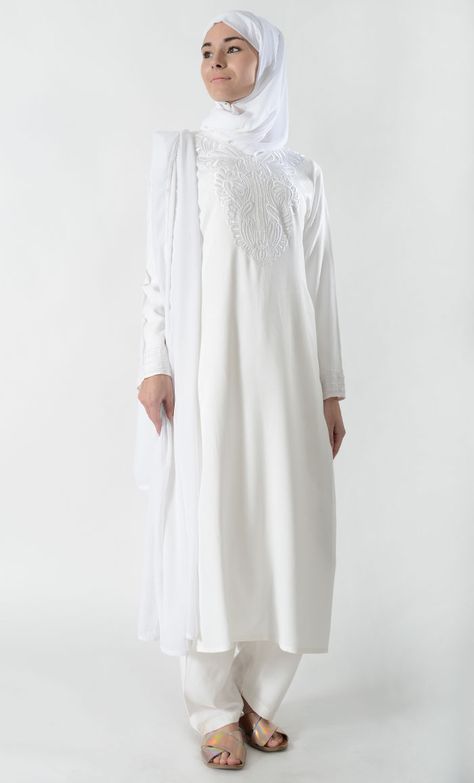 Image result for umrah women tunic Tunic Hijab, Prayer Clothes, Islamic Clothes, Pants And Shirt, Muslim Dresses, Kaftan Style, White Tunic, Islamic Clothing, Modest Clothing