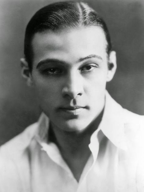 Birthday remembrance today for Rudolph Valentino. 5/6/1895-8/23/1926 Birthday Remembrance, Valentino Tango, The Bowery Boys, Cinema Screen, Rudolph Valentino, Female Gaze, Silent Film Stars, Septième Art, Old Hollywood Glam