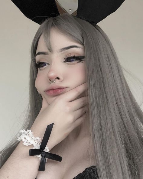 Internet Girl, Kawaii Makeup, Dark Makeup, La Girl, Hair Dye Colors, Hair Inspo Color, Girl Icons, Dark Hair, Aesthetic Girl