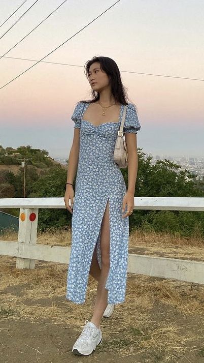 Everyday Dresses Casual Summer Simple, Mid Thigh Dresses, Styling Long Dresses Casual, Long Dress Summer Aesthetic, Long Everyday Dress, Long Fitted Dress Casual, Long Sundress Outfit Casual, Cute Summer Dresses Long, Long Dress Aesthetic Casual