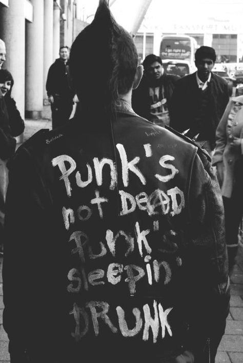 Punk's not dead | punk rock leathers | black & white | sleeping drunk | www.republicofyou.com.au 1970s Punk, Punk Is Not Dead, Punk Culture, Punks Not Dead, Arte Punk, Walking Down The Street, Punk Aesthetic, Punk Rocker, I'm With The Band