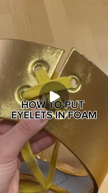 Cosplay Armor Tutorial Foam, Eva Foam Headpiece, Eva Foam Tutorial, Foam Smithing, Foam Cosplay Diy, Cosplay Armor Tutorial, How To Make Ruffles, Eva Foam Armor, Armor Tutorial