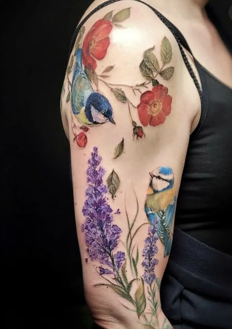 Garden Bird Tattoo, Flower Bird Tattoo, Gentle Tattoo, Nan Tattoo, Mummy Tattoo, Realistic Bird Tattoo, Hummingbird Tattoos, Nature Tattoo Ideas, Bird Tattoos For Women