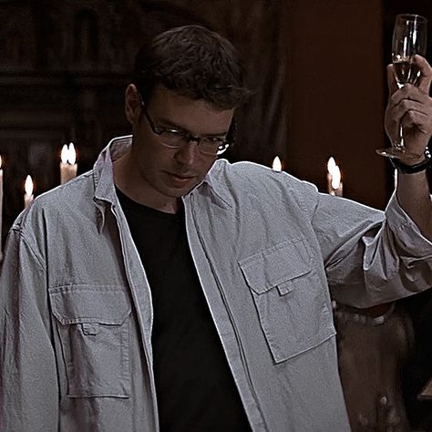 #ghostface #icons #icon #scream #aesthetic Roman Bridger, Ghostface Icons, Scream Aesthetic, Scott Foley, Scream Cast, Scream 3, Ghost Faces, Scary Movies, Face Claims