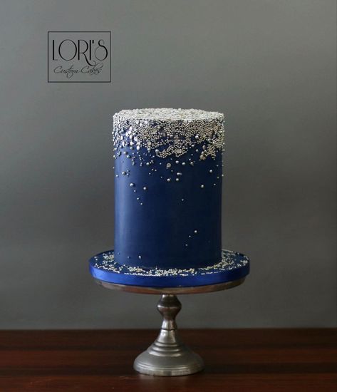 Hannukah Cake Ideas, Navy Blue And Silver Birthday Cake, Blue And Silver Cake Ideas, Blue Silver Cake, Blue And Silver Cake, Hanukkah Cake, New Year Cake Designs, Hannukah Decorations, Winter Gala