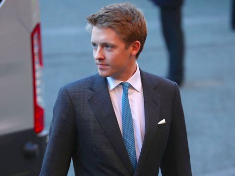 Duke Of Westminster, Hugh Grosvenor, Royal Navy Officer, Duke Of Devonshire, London Neighborhoods, Newcastle University, Family Estate, Duke Of York, Baker Street