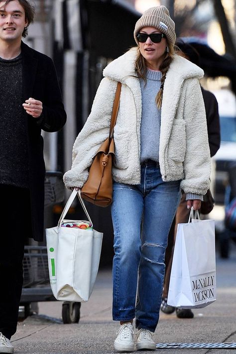 Ray Ban Mega Wayfarer, Wayfarer Sunglasses Outfit, Olivia Wilde Style, Mega Wayfarer, Michelle Ryan, Winter Coat Trends, Sunglasses Outfit, Ray Ban Wayfarer, Coat Trends