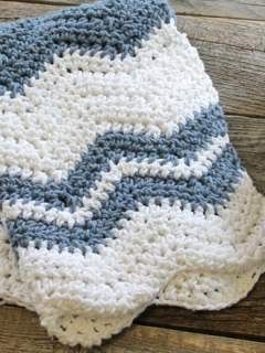 Dish Towel Crochet, Zig Zag Crochet Pattern, Half Double Crochet Decrease, Towel Crochet, Chevron Crochet Patterns, Crochet Ripple Pattern, Crochet Ripple Blanket, Kitchen Crochet, Double Crochet Decrease