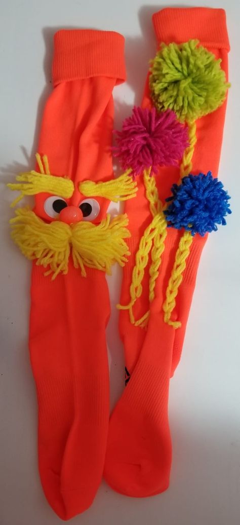 Diy Wacky Socks, Crazy Socks Day Diy, Lorax Craft, Seuss Costumes, Lorax Costume, Dr Seuss Costumes, Wacky Socks, Spirit Days, Babysitting Activities