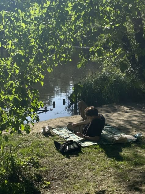 Cottage Core Lake Aesthetic, Picnic By The Lake Aesthetic, Mysterious Summer Aesthetic, Summer Nature Outfit, Camping Lake Aesthetic, Swimming In A Lake Aesthetic, Man Swimming Aesthetic, Hogwarts Summer Aesthetic, Outfit Ideas Nature Aesthetic