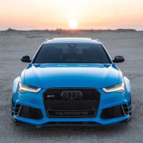 Auditography 📸 on Instagram: “Not many cars can beat the RS6 C7.5 Avant in the best looking front game. Riviera blue beast in the desert sunset. Car: 2017 @Audi RS6…” Audi Rs6 C7, Blue Audi, Blue Cars, Year Wallpaper, Audi A6 Avant, Audi 100, Audi Rs3, Audi S5, Audi Rs6