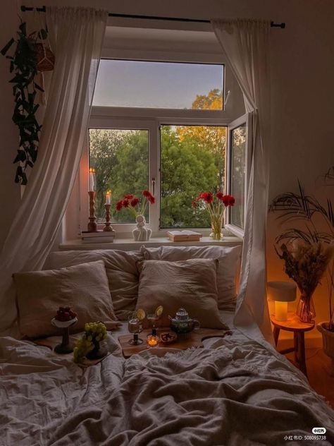 Bedroom Inspirations Cozy, Cozy Lighting, Calming Bedroom, Clean Bedroom, Redecorate Bedroom, Minimalist Room, Aesthetic Rooms, Room Makeover Inspiration, Cozy Room