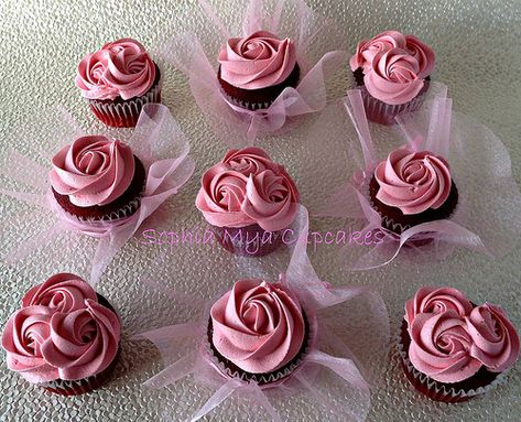 Tutu & rosette cupcakes for a 1st birthday. | Flickr - Photo Sharing! Tutu Cupcakes, Rosette Cupcakes, Ballerina Baby Showers, Unique Cupcakes, Pretty Cupcakes, Cupcake Cake Designs, Kids Themed Birthday Parties, Custom Cupcakes, Pink Cupcakes