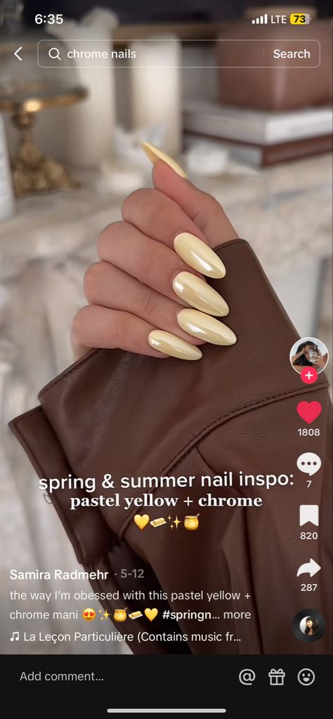 Butter Chrome Nails, Butter Glazed Nails, Lemon Chrome Nails, Summer Nail Ideas Solid Color, Milk And Honey Nails, Yellow Pearl Nails, Banana Chrome Nails, Prom Nails Yellow, Pearl Yellow Nails