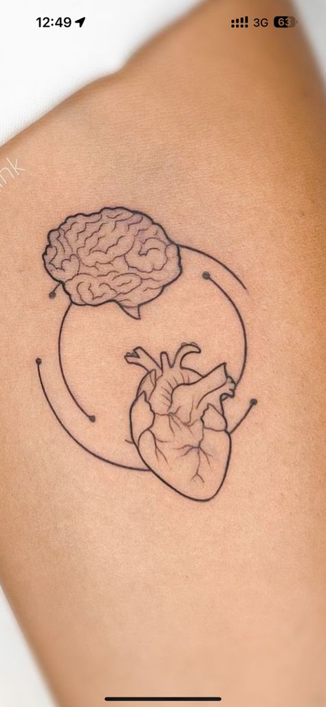 Physical Therapy Tattoo Ideas, Organ Heart Tattoo, Thyroid Tattoo, Brain Tattoo, Medical Tattoo, Tattoo Inspo, Heart Tattoo, Tattoos