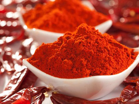 Why you need to add salt-Tips to make authentic red chili powder at home! Spices Photography, Masala Powder Recipe, Hot Spices, Red Chilli Powder, Powder Recipe, Pepper Powder, Red Chili Powder, Hot Spicy, Chicken Stew