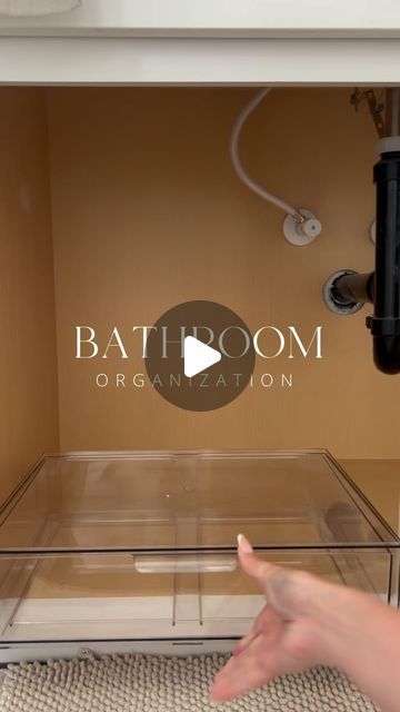 Storage Bathroom Ideas Organizing, Clear Organization Containers Bathroom, Bath Organization Ideas Storage, Guest Bathroom Cabinet Organization, Organization Bathroom Closet, Tooth Brush Organization Ideas, Organized Bathroom Cabinet, Amazon Home Hacks, Restroom Organization Ideas