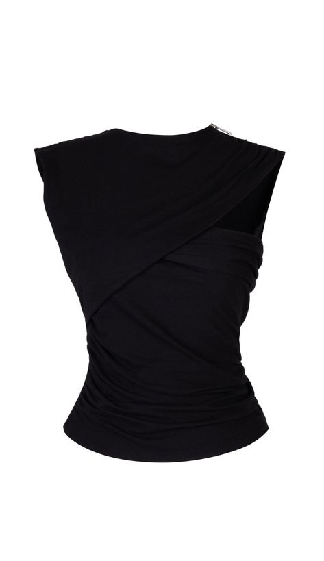 Meet Malika, the ultimate black top with a modern twist. This sleeveless jersey tee features a bold zipper on one shoulder and a striking cut-out detail at the front. Both classy and edgy, Malika will turn all eyes on you without making you compromise on comfort. 48% Modal 48% Cotton 4% Elastane Straight Neckline Top, Fashion Staples For Women, Modern Tops For Women, Dramatic Classic Kibbe Style, Black Outfit Black Women, Elegant Tops Classy, Edgy Capsule Wardrobe, Black Tops For Women, Edgy Clothes