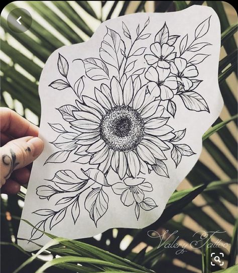 Drawn Sunflower, Tattoo Sun, Sunflower Tattoo Sleeve, Flower Sketch, Arte Doodle, Daisy Tattoo, Small Flower Tattoos, Floral Tattoo Sleeve, Flower Tattoo Sleeve