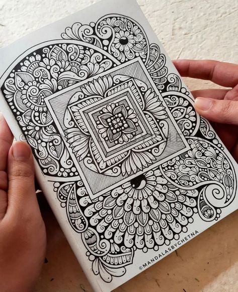 Small Mandala Art, Butterfly Mandala Art, Aesthetic Mandala Art, Simple Mandala Art, Easy Mandala Art, Square Mandala, Mandala Sketch, Doodle Artwork, Emoji Drawings