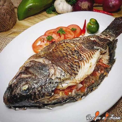 Pinaputok na Tilapia Recipe with lemon juice & ginger Filipino Tilapia Recipe, Whole Tilapia Recipes, Filipino Ulam, Pilipino Recipe, Lutong Pinoy, Whole Fish Recipes, Fish Cooking, Recipe With Lemon, Tilapia Recipe