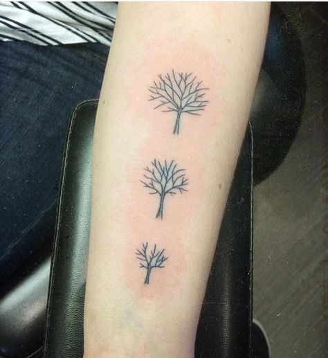 My Tree tattoo :) Growing Tattoo, Tree Tat, Tree Growing, Post Stamp, Tree Tattoo, Tattoo Inspo, Future Tattoos, Maple Leaf Tattoo, I Tattoo