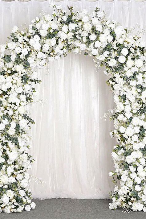 That gorgeous wedding arch is perfect for your special moment. Everyone’s loving this style for creating a focal point. Add this to your outdoor wedding plans. White Rose Arch Wedding, White Rose Arch, Rose Arch Wedding, White Wedding Arbor, Floral Wedding Arch, Rose Arch, Diy Wedding Arch, Wedding Arbor, White Roses Wedding