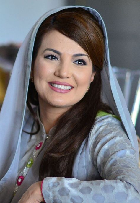 Reham Khan, Desi Beauty, Desi, Door Handles, Handles, Drama, Actors, Beauty, Quick Saves