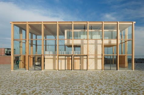 Arch Inspiration, Wooden Sliding Doors, Andrea Palladio, Roof Beam, Big Building, Wood Architecture, Timber Structure, Glass Box, Amsterdam City