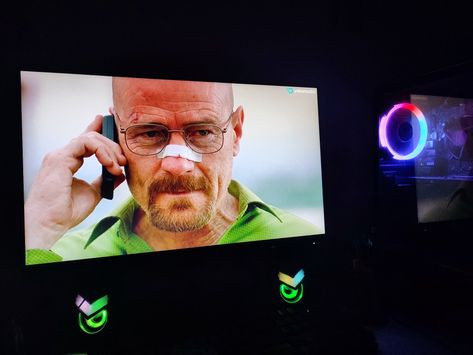 #alone #breakingbad #walterwhite #pc #towatch #lonely #fyp #america Watching Breaking Bad, Watch Breaking Bad, Breaking Bad, Summer 2023, Laptop