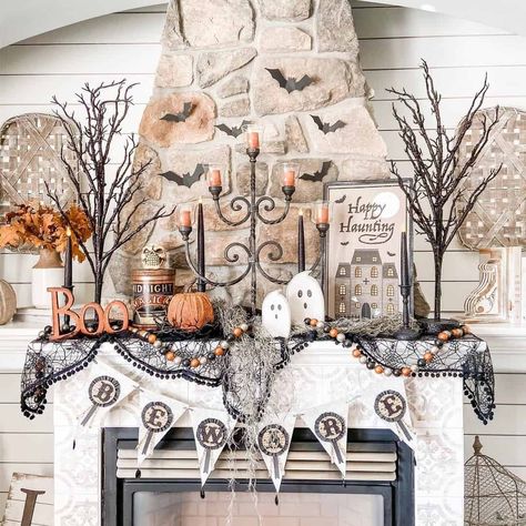 Halloween Mantel Decor, Elegant Halloween Decor, Halloween Mantle Decor, Halloween Fireplace, Halloween Mantle, Halloween Mantel, Farmhouse Halloween, Elegant Halloween, Halloween Tattoo