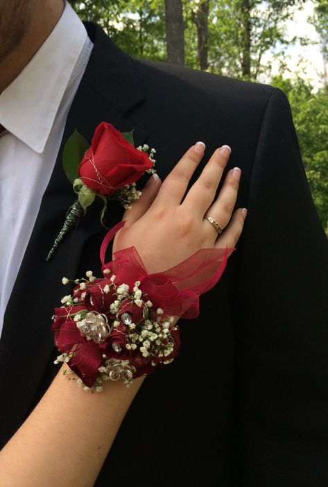 Prom Corsage Ideas, Red Corsages, Prom Flowers Corsage, Bracelet Corsage, Corsage Ideas, Prom Bouquet, Wrist Corsage Prom, Prom Corsage And Boutonniere, Neon Prom Dresses