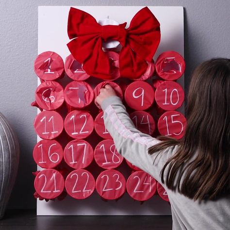 Red Solo Cup Advent Calendar, Solo Cup Advent Calendar, Make An Advent Calendar, Homemade Advent Calendars, Christmas Advent Calendar Diy, Red Solo Cup, Calendar Poster, Solo Cup, Diy Advent Calendar