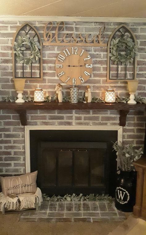 Tuscan Fireplace Mantle Decor, Mantle Clock Decorating Ideas, Mantle Decorating Ideas With Clock, Farmhouse Fireplace Mantel Decor, Long Mantle Decor, Fireplace Hearth Decor, Tuscan Fireplace, Rustic Mantle Decor, Hearth Ideas