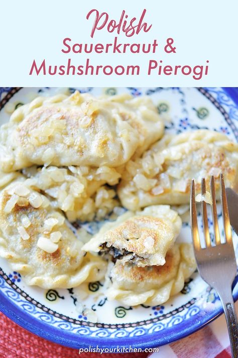 Sauerkraut Pierogi Recipe, Mushroom Pierogi, Polish Sauerkraut, Pierogies Homemade, Pierogi Filling, Polish Dumplings, Perogies Recipe, Pennsylvania Dutch Recipes, Lithuanian Recipes