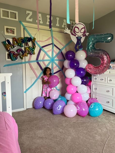 Spider Gwen Balloon Garland, Ghost Spider Party Decorations, Ghost Spider 3rd Birthday, Ghost Spider Birthday Party Invitation, Gwen Spidey Party, Spider Gwen Party Decorations, Gwen Ghost Spider Birthday Party, Ghost Spidey Birthday Cake, Pink Spiderman Birthday Party