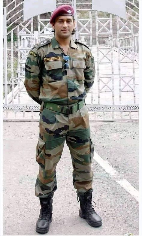 Para Sf, Army Dress Uniform, Army Beret, Men Uniform, Rahul Sharma, Cricket Books, Artis India, Dhoni Quotes, Blue Playsuit