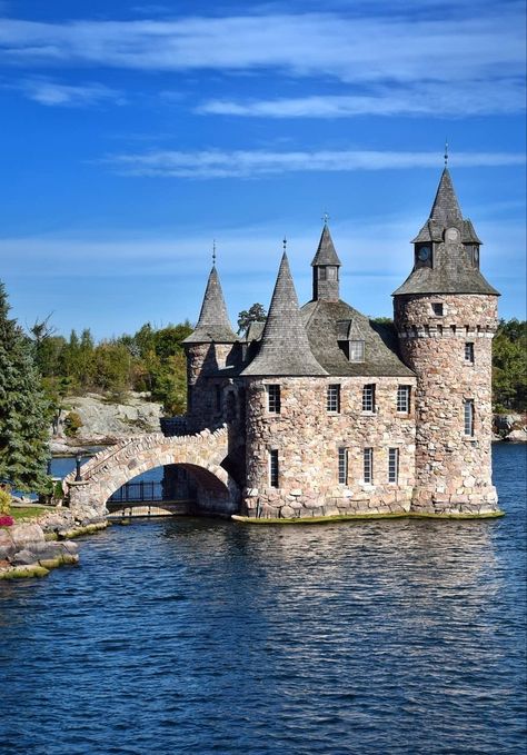 Landscaping Pebbles, Forest Yard, Heart Island, Boldt Castle, Alexandria Bay, Hotel Business, Saint Lawrence, Chateau Medieval, European Castles